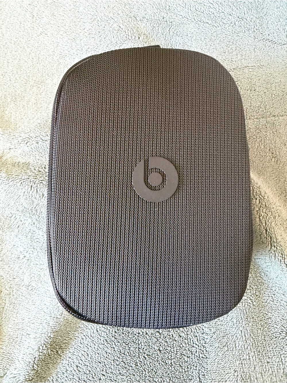 Beats Solo 4 - Picture 3 of 8